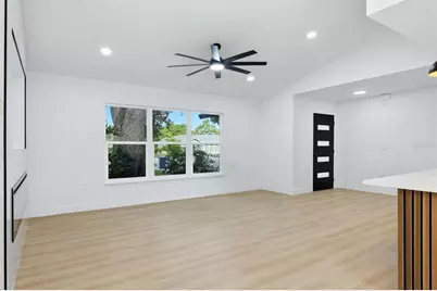 6909 9th Court E, Sarasota, FL 34243 - Photo 10