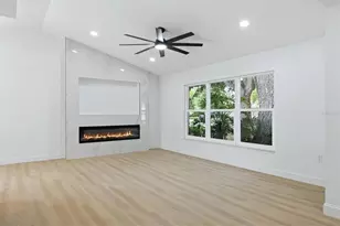 6909 9th Ct E, Sarasota, FL 34243 - Photo 6