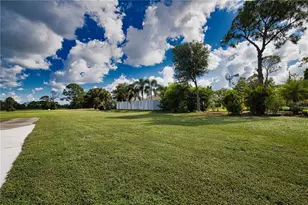 916 Bayshore Dr, Englewood, FL 34223 - Photo 88