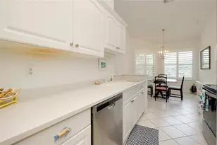 703 Casa Del Lago Way, Venice, FL 34292 - Photo 18