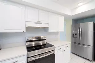 883 Shamrock Blvd, Venice, FL 34293 - Photo 6