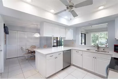 883 Shamrock Boulevard #9, Venice, FL 34293 - Photo 4