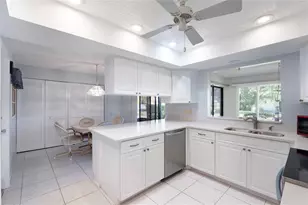 883 Shamrock Blvd, Venice, FL 34293 - Photo 4