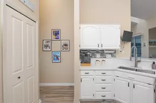 1633 Ashland Pl, Venice, FL 34292 - Photo 28