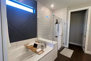 817 Seascape Pl, Sarasota, FL 34240 - Photo 20