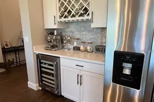 817 Seascape Pl, Sarasota, FL 34240 - Photo 6