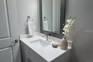 817 Seascape Pl, Sarasota, FL 34240 - Photo 34