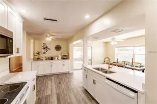 3716 Mundy Ridge Dr, Sarasota, FL 34233 - Photo 4