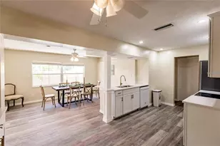 3716 Mundy Ridge Dr, Sarasota, FL 34233 - Photo 6