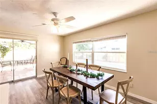 3716 Mundy Ridge Dr, Sarasota, FL 34233 - Photo 8