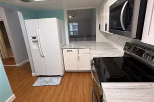 259 Fenwick Dr, Venice, FL 34285 - Photo 4