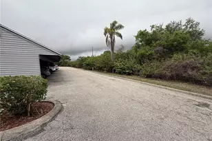259 Fenwick Dr, Venice, FL 34285 - Photo 24