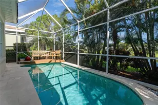 832 Tartan Dr, Venice, FL 34293 - Photo 6