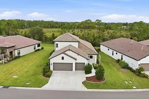 425 Ariano Ave, North Venice, FL 34275 - Photo 2