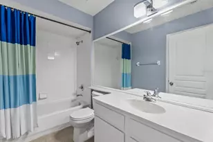 324 Langholm Dr, Venice, FL 34293 - Photo 34
