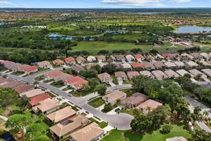 324 Langholm Dr, Venice, FL 34293 - Photo 54