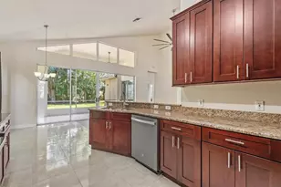 324 Langholm Dr, Venice, FL 34293 - Photo 16