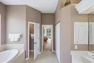 401 Marsh Creek Rd, Venice, FL 34292 - Photo 50