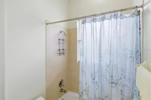 401 Marsh Creek Rd, Venice, FL 34292 - Photo 56