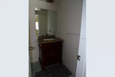 649 S Tamiami Trail S #304, Venice, FL 34285 - Photo 14
