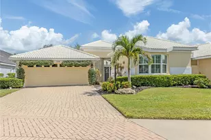 228 Vestavia Dr, Venice, FL 34292 - Photo 1