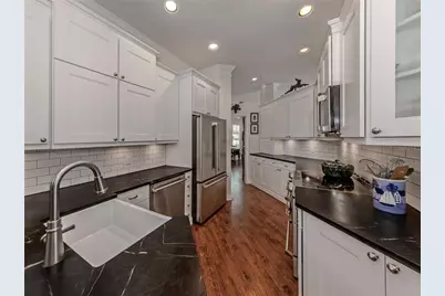 228 Vestavia Drive, Venice, FL 34292 - Photo 12