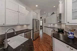 228 Vestavia Dr, Venice, FL 34292 - Photo 12