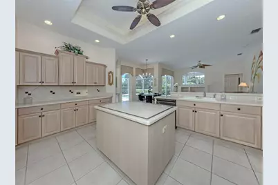 321 Wild Pine Way, Venice, FL 34292 - Photo 12