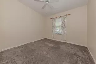503 Auburn Lakes Cir, Venice, FL 34292 - Photo 14