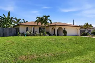 1007 Olympia Rd, Venice, FL 34293 - Photo 2