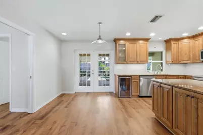 1007 Olympia Road, Venice, FL 34293 - Photo 12