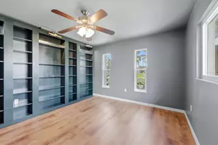 1007 Olympia Rd, Venice, FL 34293 - Photo 30