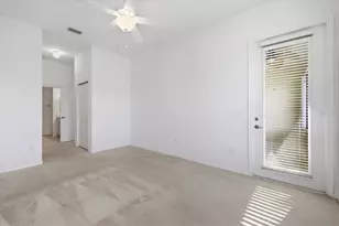 703 Triano Cir, Venice, FL 34292 - Photo 14