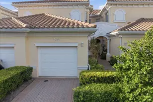 703 Triano Cir, Venice, FL 34292 - Photo 2