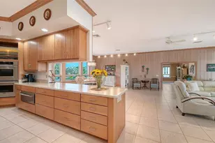 1115 Bayshore Dr, Englewood, FL 34223 - Photo 22