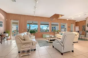1115 Bayshore Dr, Englewood, FL 34223 - Photo 16