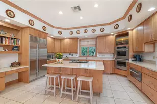 1115 Bayshore Dr, Englewood, FL 34223 - Photo 18