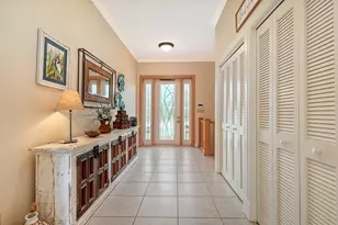 1115 Bayshore Dr, Englewood, FL 34223 - Photo 14