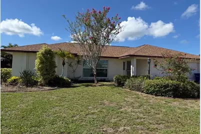 386 Pineview Drive, Venice, FL 34293 - Photo 2