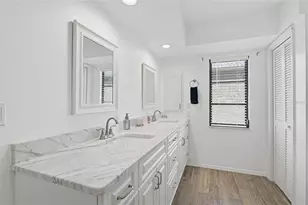 57 Sandstone Cir, Venice, FL 34293 - Photo 20