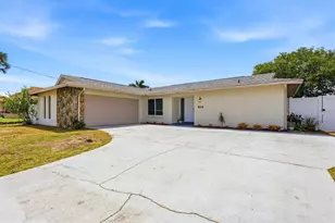 814 Ellicott Cir NW, Port Charlotte, FL 33952 - Photo 18