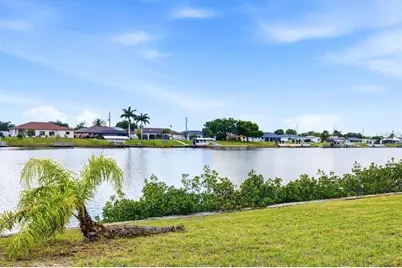 814 Ellicott Circle NW, Port Charlotte, FL 33952 - Photo 46