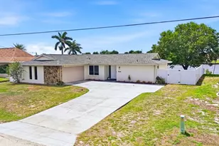 814 Ellicott Cir NW, Port Charlotte, FL 33952 - Photo 14