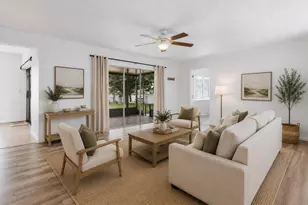 814 Ellicott Cir NW, Port Charlotte, FL 33952 - Photo 4