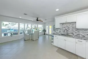 918 Gibbs Rd, Venice, FL 34285 - Photo 18