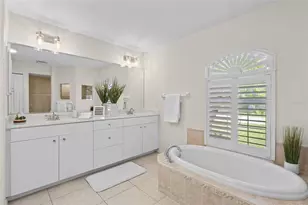 381 Foxglove Rd, Venice, FL 34293 - Photo 22