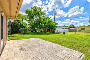 1317 Fir Ave, Venice, FL 34285 - Photo 48