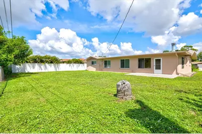 1317 Fir Avenue, Venice, FL 34285 - Photo 50