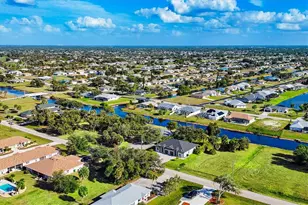 338 Boundary Blvd, Rotonda West, FL 33947 - Photo 6