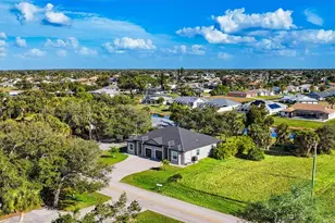 338 Boundary Blvd, Rotonda West, FL 33947 - Photo 4